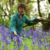 journeyintomindfulness.org.uk image: Photo of mindfulness teacher Melanie Thomas in a flower meadow